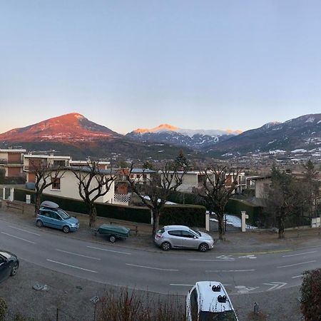 Appartement Agreable A Deux Pas Du Plan D'Eau Embrun Exterior photo