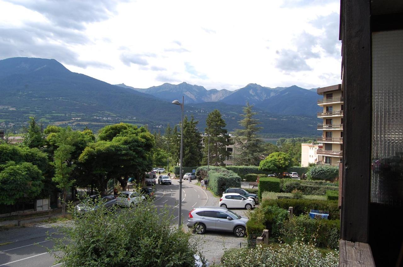 Appartement Agreable A Deux Pas Du Plan D'Eau Embrun Exterior photo