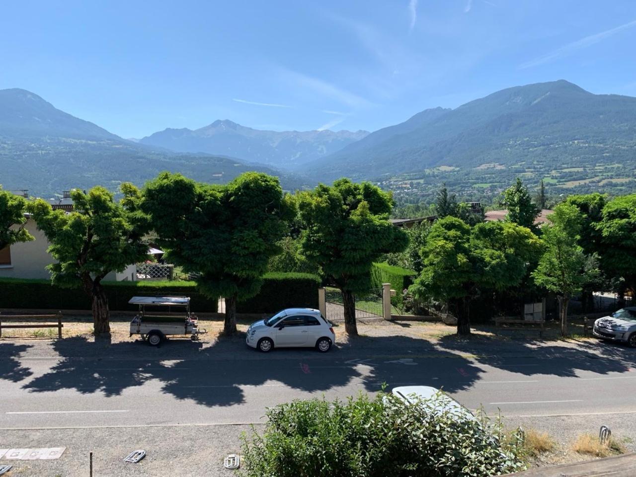 Appartement Agreable A Deux Pas Du Plan D'Eau Embrun Exterior photo