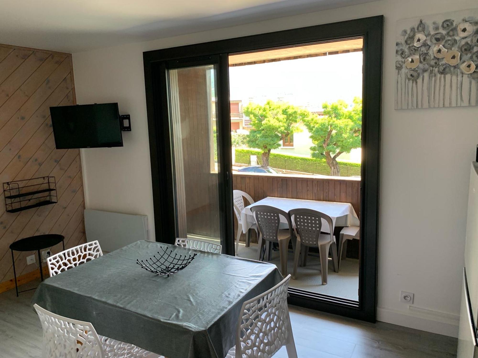 Appartement Agreable A Deux Pas Du Plan D'Eau Embrun Exterior photo